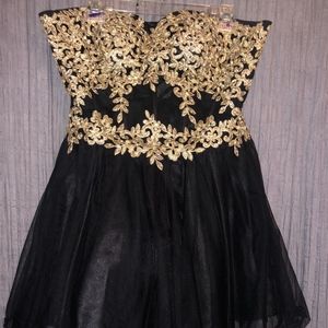 Short Length Black and Gold Prom Dress sz 9